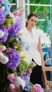 Phan Minh Huyen: Elegant Fashion Highlighting Radiant Beauty-2
