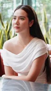 Phan Minh Huyen: Elegant Fashion Highlighting Radiant Beauty-8