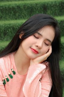 Traditional Vietnamese Silk Ao Dai Portrait: Elegant Asian Beauty - Gentle Woman Wallpaper HD-6