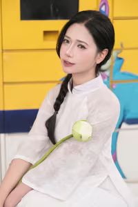 VGU No.16: Discover the Gentle Charm of White Ao Dai and Lotus – Captivating Vietnamese Beauty-0