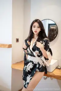 XingYan Vol.383 Shi An An: Alluring East Asian Beauty in Floral Kimono-12