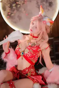 Coser Maeno Taita Transforms into Yulinglong (Naraka Bladepoint): A Captivating Mythical Beauty.-13