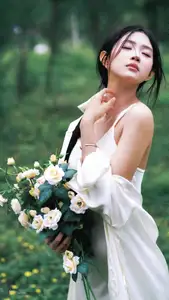 VGU No.173: Discover the serene beauty of a dreamy girl with white roses in the morning sun.-2