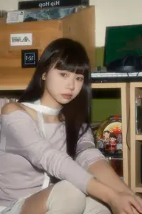 Discover Shi San Jin Ya's Charming Beauty in YiTuYu Art Language Vol.8555 Collection-13