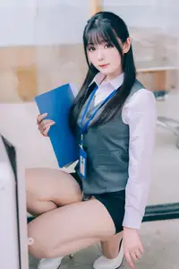 Coser Shimo: Discover Shimo's Secret Office Part02 – Innocent Charm in the Workplace-19