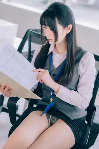 Coser Shimo: Discover Shimo's Secret Office Part02 – Innocent Charm in the Workplace-4