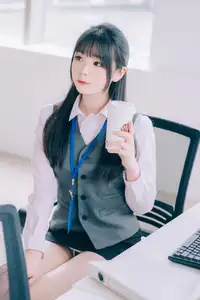 Coser Shimo: Discover Shimo's Secret Office Part02 – Innocent Charm in the Workplace-12