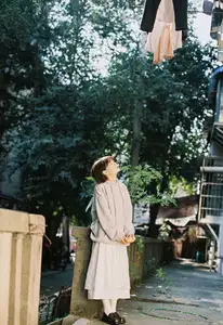 Discover Xin Yue's Captivating Youthful Charm with Guitar in the YiTuYu Vol.8587 Collection.-10