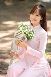 XVG No.23: Enchanting Vietnamese Ao Dai Beauty with Vibrant Flower Bicycle on a Green Street-2