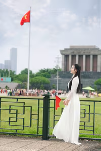 VGU No.117: Graceful Vietnamese Ao Dai at Ho Chi Minh Mausoleum – Hanoi's Proud Charm-4