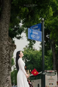 VGU No.117: Graceful Vietnamese Ao Dai at Ho Chi Minh Mausoleum – Hanoi's Proud Charm-6
