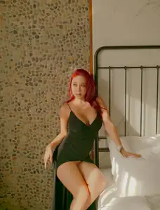 SOYOUNG In The Hotel: Discover Her Alluring Beauty and Emotion (59P)-9