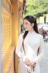 Elegant White Ao Dai: Capturing Graceful Vietnamese Traditional Beauty with a Radiant Smile-5