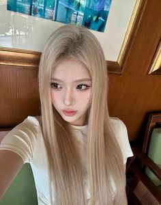 Trendy Cool Brown Hair for Gen Z Girls: Highlighting Captivating Beauty-18