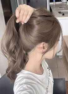 Trendy Cool Brown Hair for Gen Z Girls: Highlighting Captivating Beauty-10