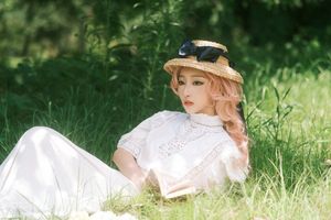 YiTuYu Art Language Vol.8293 Fei Fei: Captivating Vintage Charm in Nature's Embrace-4