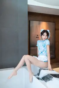 XiuRen Shi An An Alluring in Unique Blue Porcelain Cheongsam - 0017-7430948285-37