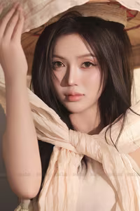 VGU No.31: Captivating Asian Muse Radiates Elegance in a Stunning Autumn-Themed Photoshoot-1