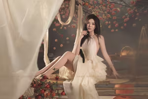 VGU No.31: Captivating Asian Muse Radiates Elegance in a Stunning Autumn-Themed Photoshoot-0