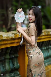 Discover the Graceful Charm: Vietnamese Girl's Traditional Fashion & Oriental Style-3