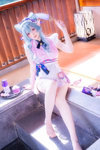Coser Shimo Tsukigami as Yumemizuki Mizuki: Adorable Pastel Maid Cosplay with Elf Ears and Blue Hair-0