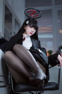 Blue Archive Tsukigami Rion Cosplay by Banbanzi: Alluring Office Uniform & Black Stockings - Tukuku-27