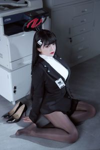 Blue Archive Tsukigami Rion Cosplay by Banbanzi: Alluring Office Uniform & Black Stockings - Tukuku-5