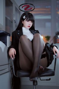 Blue Archive Tsukigami Rion Cosplay by Banbanzi: Alluring Office Uniform & Black Stockings - Tukuku-38
