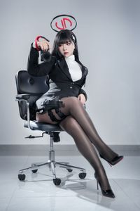 Blue Archive Tsukigami Rion Cosplay by Banbanzi: Alluring Office Uniform & Black Stockings - Tukuku-16