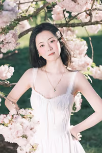 XVG No.37: Dreamy Young Woman Amidst Cherry Blossoms, Spring's Ethereal Beauty-4