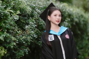 Radiant Graduation Moment of Can Tho University Graduate: Joy Marks New Success-9