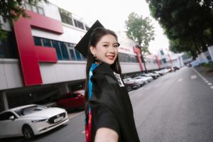 Radiant Graduation Moment of Can Tho University Graduate: Joy Marks New Success-14