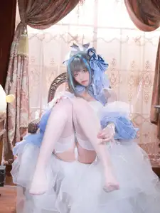 Coser Qi Si Kuai Wii - Enchanting Beauty in Elegant Cheshire Gown - A Masterpiece Cosplay.-22