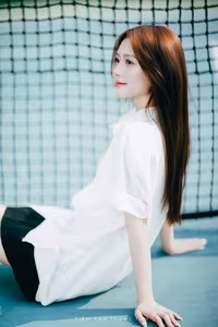 XVG No.36: Young Woman with Camera: Capturing Youthful Charm & Natural Style-9