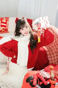 YiTuYu Vol.8524: Xia Yu Xiao Nian Embraces Lunar New Year in Radiant Red Sweater Style-12