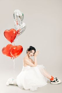 Coser Nnian LOVE Valentine's Special: Enchanting White Dress & Heart Balloons Photoshoot-25