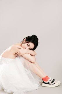 Coser Nnian LOVE Valentine's Special: Enchanting White Dress & Heart Balloons Photoshoot-16