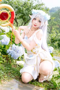 Witness Coser PoppaChan's enchanting Frieren in a stunning Blue Valley Dress (39P)-5