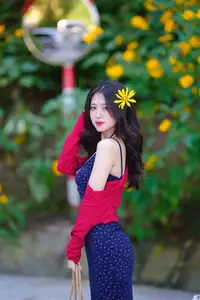 Elegant Asian Girl Portrait with Golden Flowers in Afternoon Sun 1000024552-1