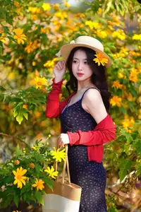 Elegant Asian Girl Portrait with Golden Flowers in Afternoon Sun 1000024552-14