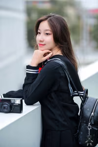 VGU No.17: Radiant Youth on Campus: VGU Student's Dynamic School Style-4