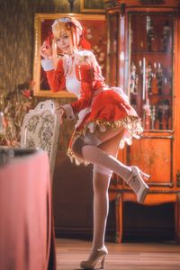 Coser Kanoko Chitanda as Nero Maid | Elegant Cosplay Portrait-17