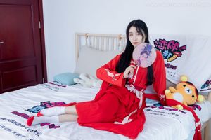 Chinese Model Rongrong No.2328: Elegant Hanfu in Radiant Red Traditional Attire-31