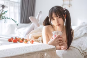 Coser Liu Wei Di Huang Jiang: Xiao Yi LOX Lolita - Enchanting Dreamy Beauty in a Delicate Photoshoot-4