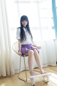 BoBoSocks No.538: Elegant Chinese Model in Mini Skirt, High Heels, and Crystal Socks-19