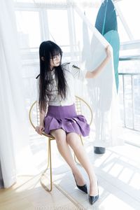 BoBoSocks No.538: Elegant Chinese Model in Mini Skirt, High Heels, and Crystal Socks-10