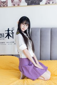 BoBoSocks No.538: Elegant Chinese Model in Mini Skirt, High Heels, and Crystal Socks-25