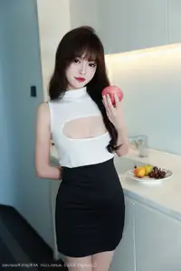 Nuo Mi's Alluring Charm: A Captivating Look from XiuRen No.10590 Collection-13