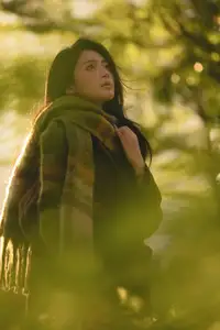 Discover the Serene Natural Beauty of an Asian Girl in a Warm Golden Hour Portrait 1047274-5