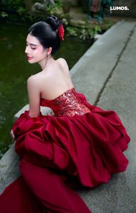 Traditional Vietnamese Beauty: Elegant Woman with Red Lantern, Capturing Asian Charm. 1000018929.jpg-16